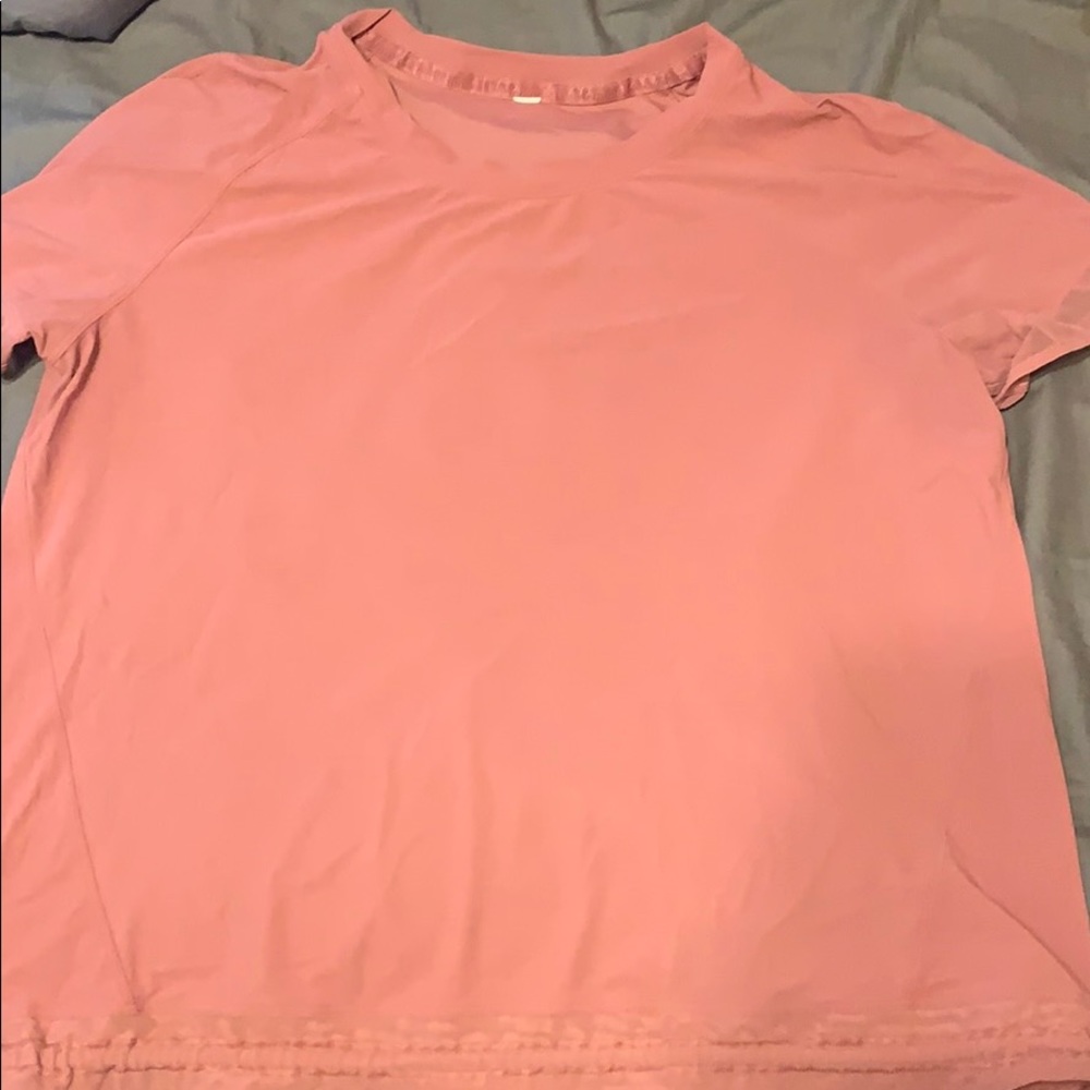 lululemon techy shirt